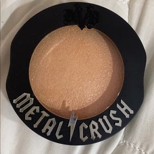 Kat Von D Highlighter